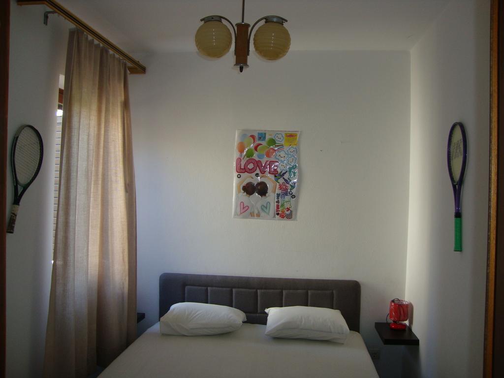 Apartments Boljat Супетар Стая снимка